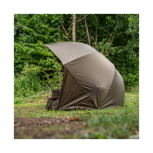 Avid Carp Revolve - 60in Overnight Brolly - Avec des piquets anti-tempête - Système d'abri super léger