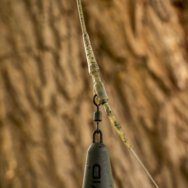 Avid Carp Outline FleckTone - Fused Lead Clips - QC