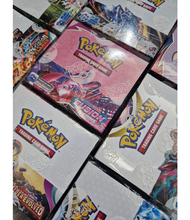 The Pokémon Company LIVE BREAKS - TheCheef: Booster Boxen