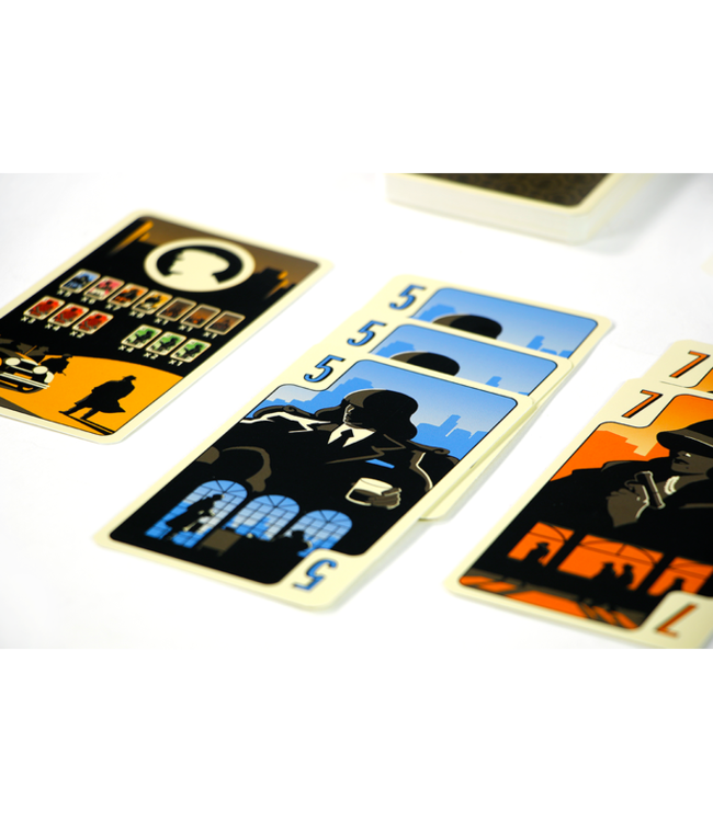District Noir (NL) - Card game