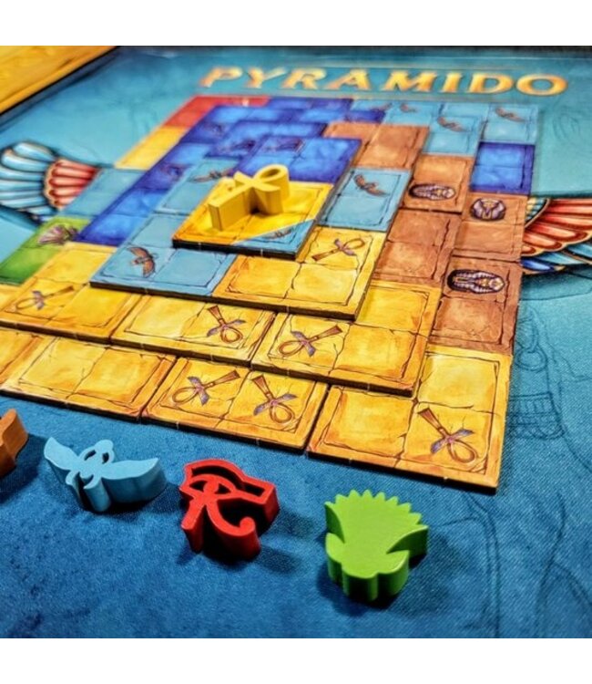 Pyramido (NL) - Board game