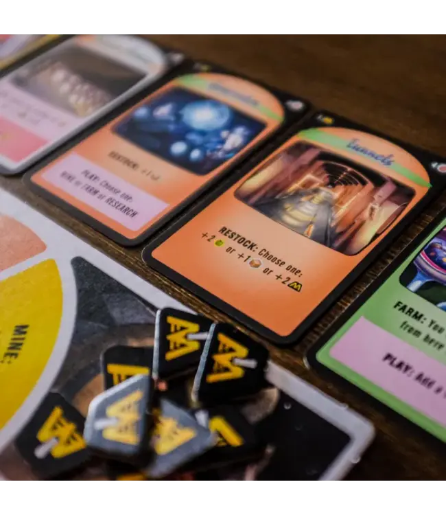 Moon Colony Bloodbath (ENG) - Card game