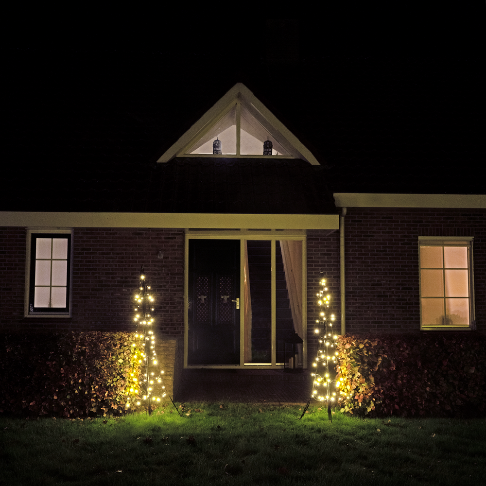 Xmas Starlight® Set van 2 led kerstbomen | 1.8 meter | 2x 80 LED-lampjes | Warm wit | Inclusief masten Xmas Starlight® Set van 2 led kerstbomen | 1.8 meter | 2x 80 LED-lampjes | Warm wit | Inclusief masten