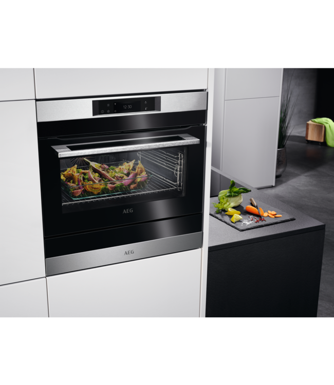 AEG 8000 AssistedCooking Heteluchtoven met pyrolysereiniging KPK742280M