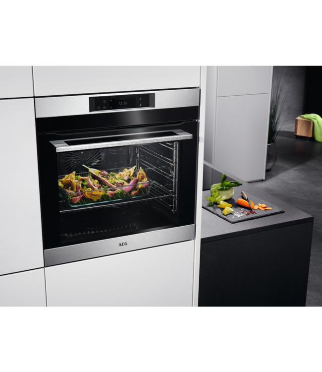 AEG 8000 serie Assisted Cooking Heteluchtoven met pyrolysereiniging BPK742280M