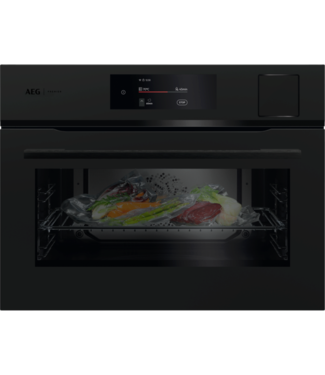 AEG AEG 8000 MealAssist met SteamPro - Combi hetelucht- en stoomoven CS7900T