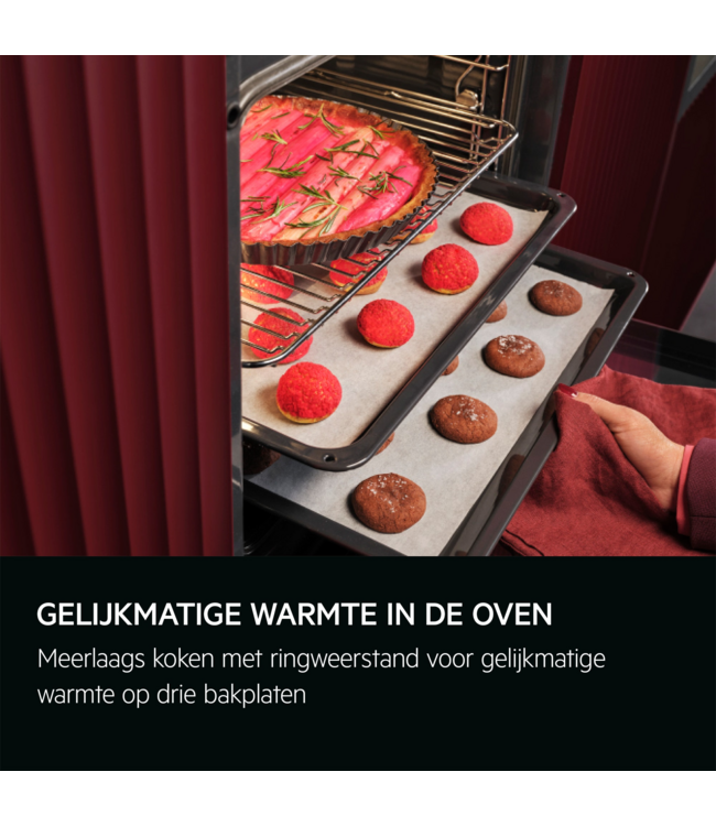 AEG 5000 SurroundCook met SteamBake Heteluchtoven met stoomondersteuning met pyrolysereiniging OA5PB40AK