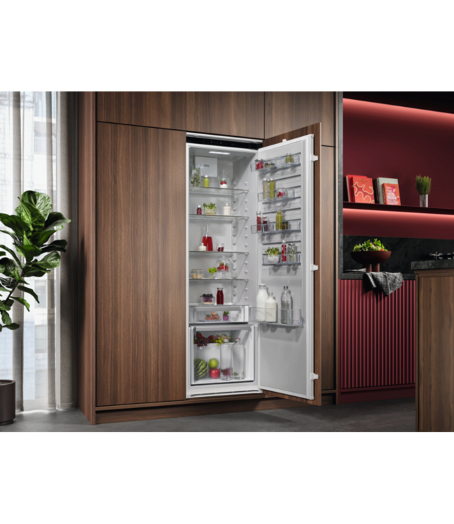 AEG  CustomFlex® Koelkast inbouw 178 cm NSK6F181CS