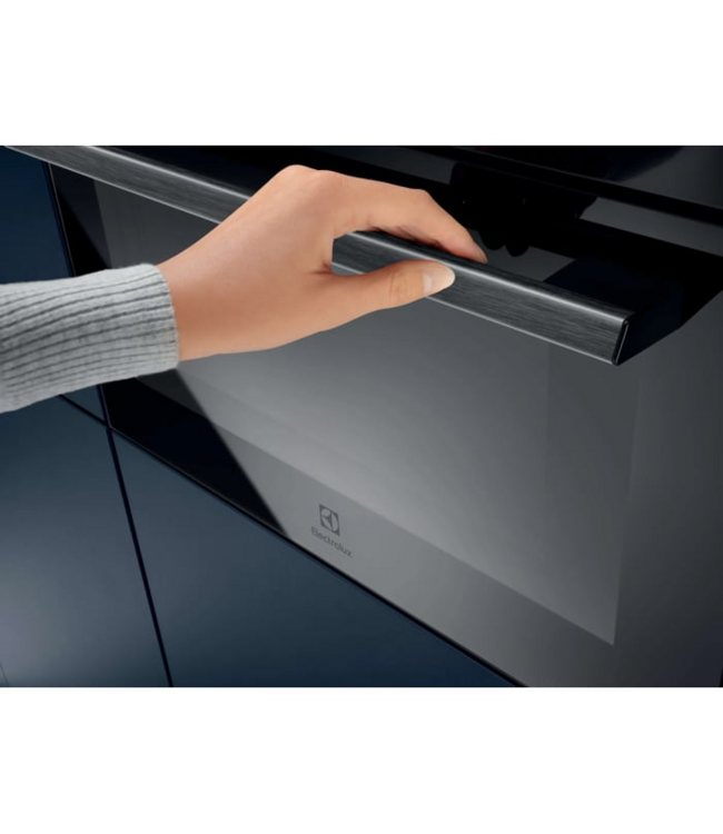 Electrolux 500 SurroundCook met SteamBake Heteluchtoven met stoomondersteuning EVD6H46GZ