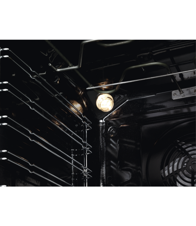 Zanussi Heteluchtoven met pyrolysereiniging ZOPKA7KN