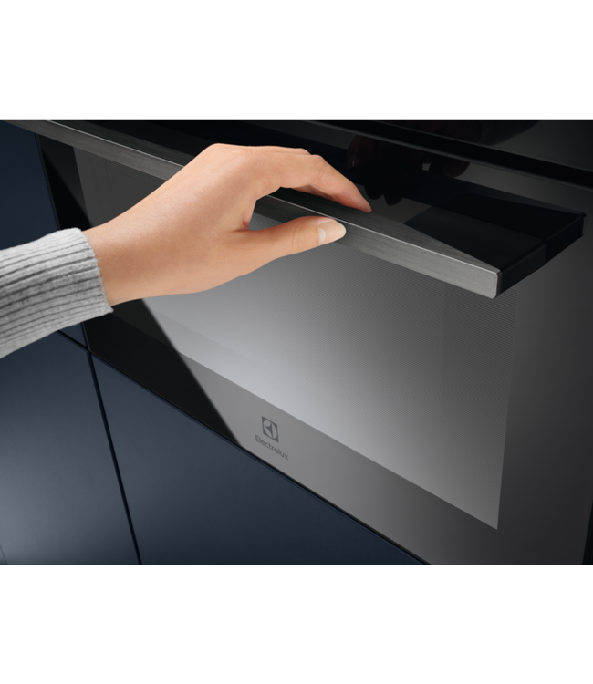 Electrolux 800 CombiQuick Heteluchtoven met magnetron KVLBE08H