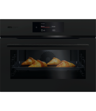 AEG AEG 7000 MealAssist met SteamBake - Heteluchtoven met stoomondersteuning met pyrolysereiniging CP7400T