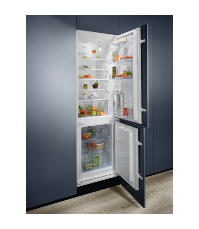 Electrolux 500 ColdSense Koel/vrieskast Inbouw 178 cm KND5FE18S