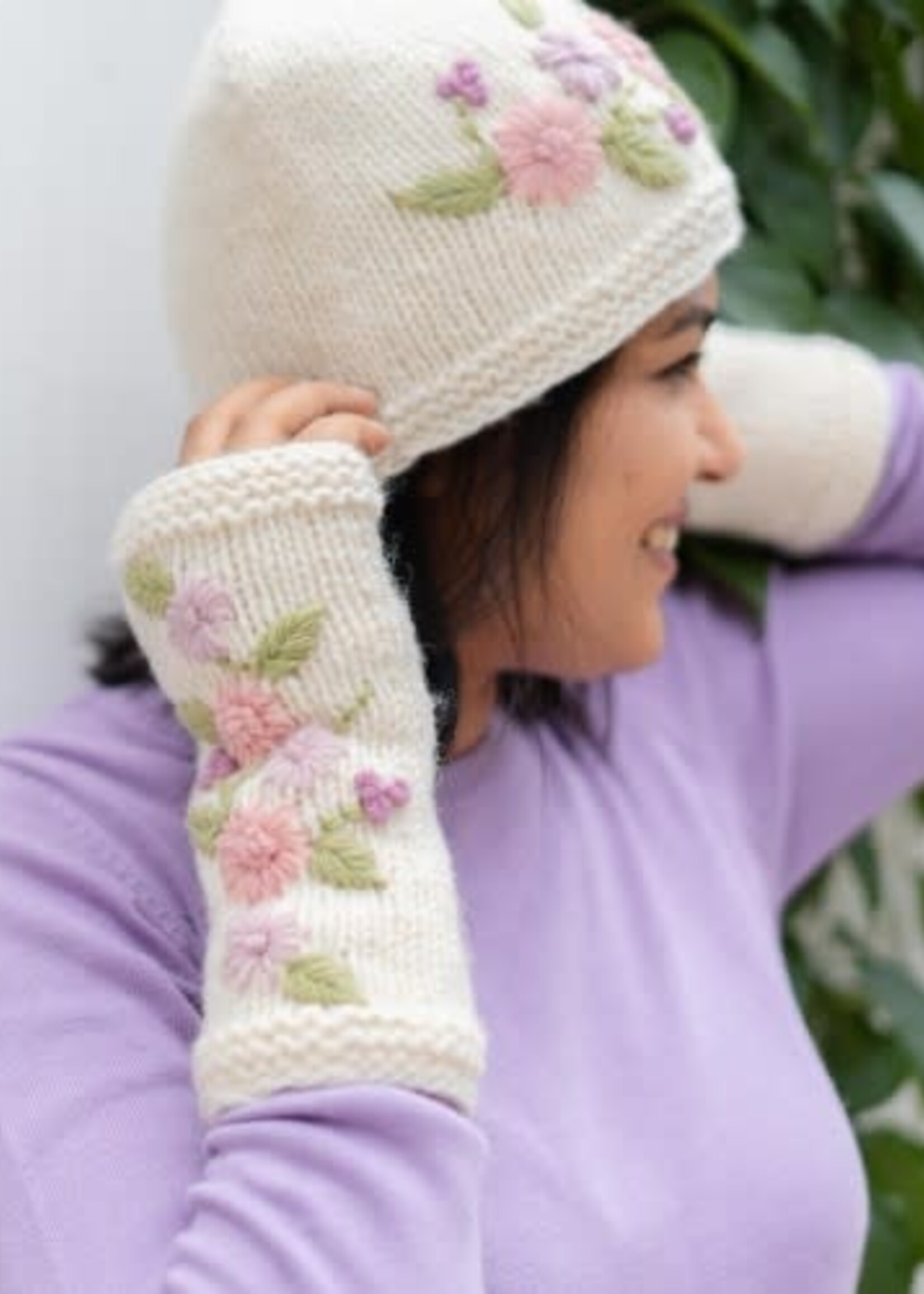 Sjaal met Verhaal Muts Flowers Crème - Nepal