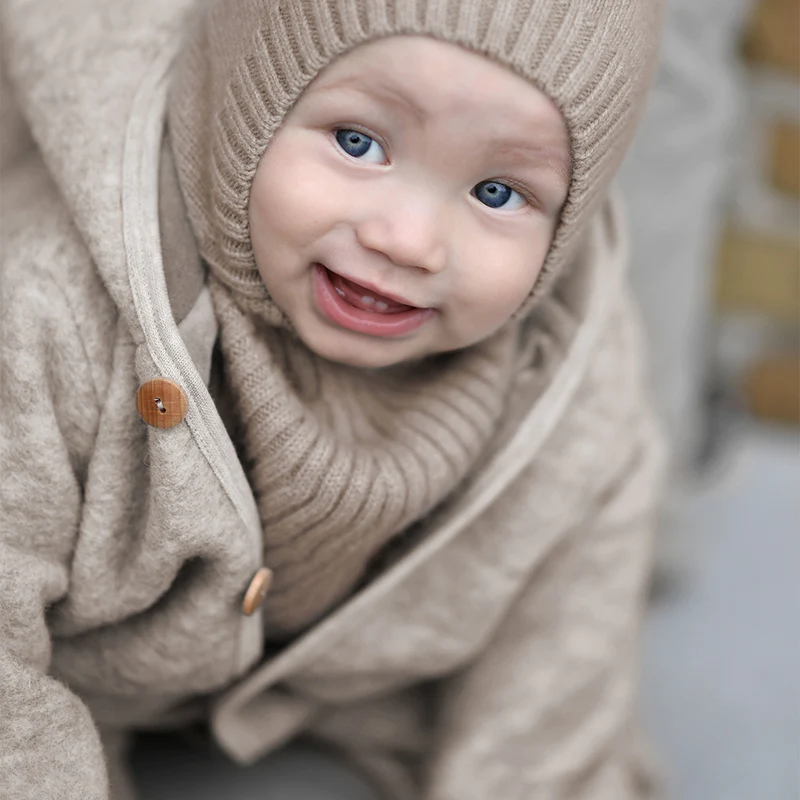 Huttelihut  Wollen babykleding en kinderkleding 