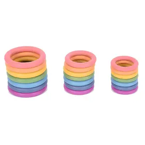 Tickit 21 houten ringen in regenboogkleuren