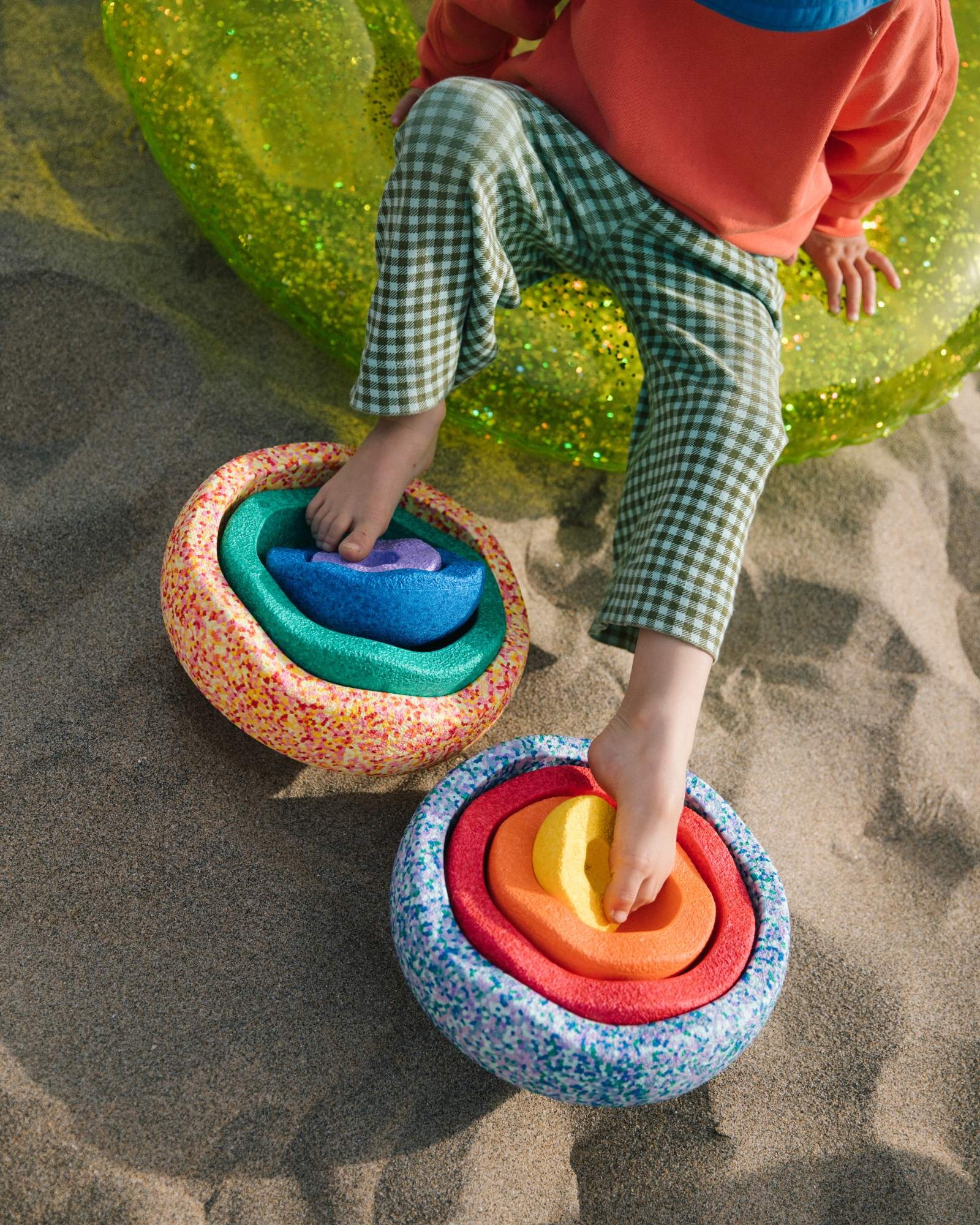 Buiten spelen met stapelstein de lente editie 
