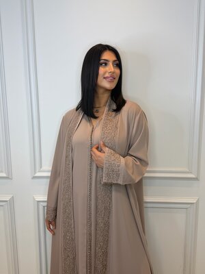 ABAYATI Chic - Follow your passion, and sucess will follow you