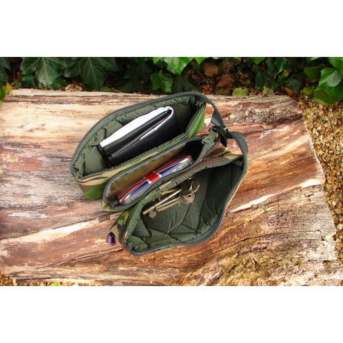 Cotswold Aquarius Padded tri pouch