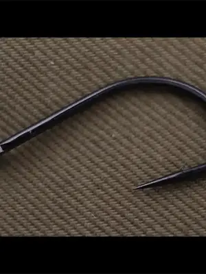 Gardner Tackle Covert Dark incizor hooks