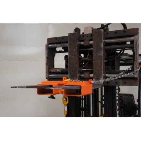 Bomaco Lasthaak voor heftruck 3000 kg Bomaco Lasthaak voor heftruck 3000 kg