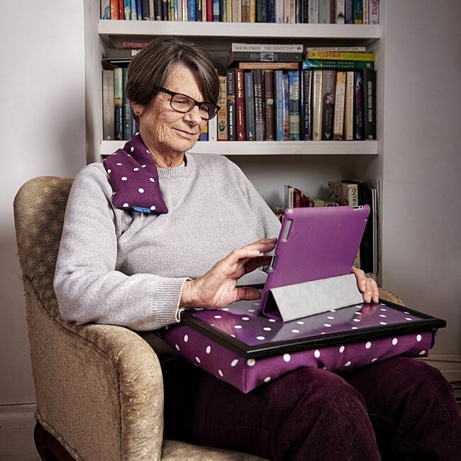 Lap Tray - Schoßkissen - lila gepunktet