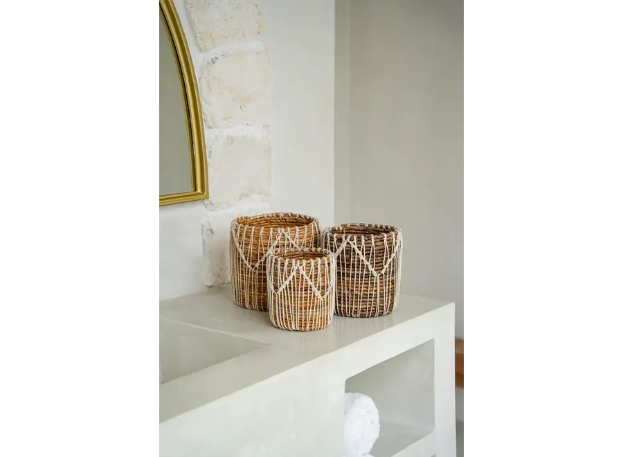 The Macra-mazing Basket - Natural White - M