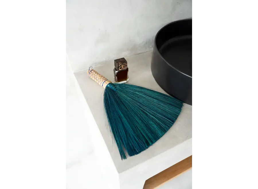 Sweeping Brush - Turquoise