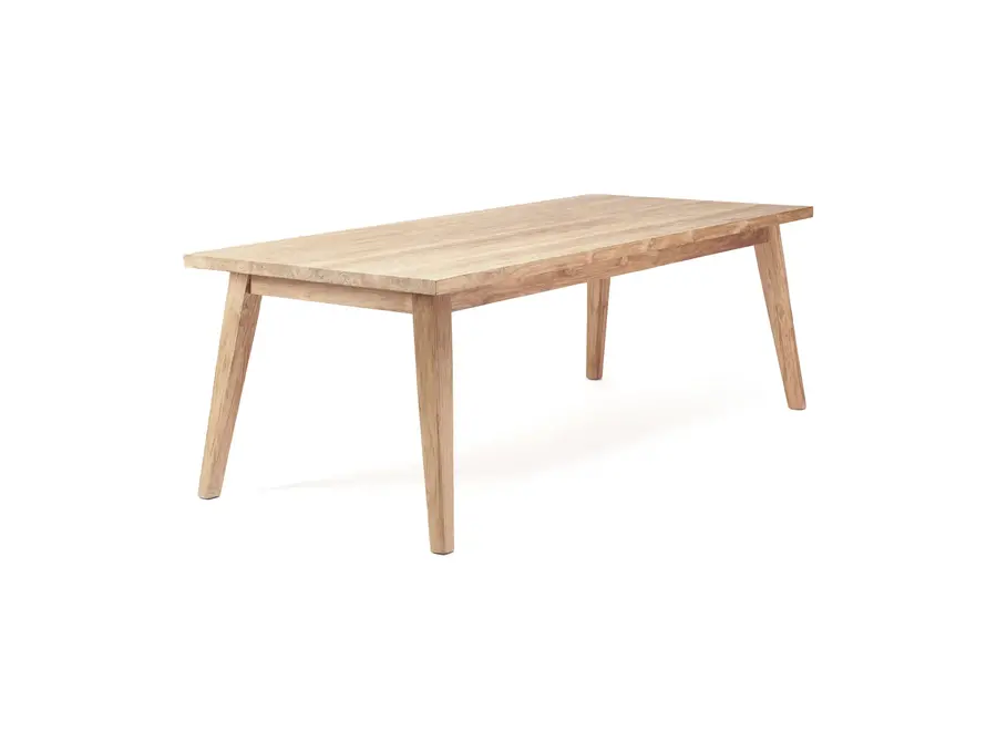 The Luna Dining table - Indoor