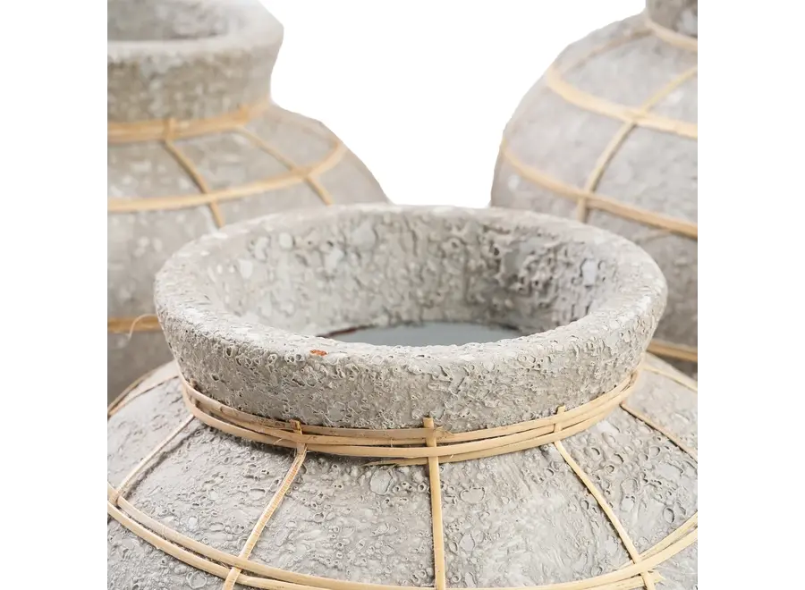 The Belly Vase - Concrete Natural - S