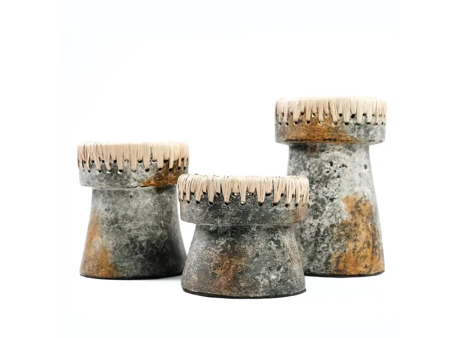 The Pretty Candle Holder - Antique Grey - M