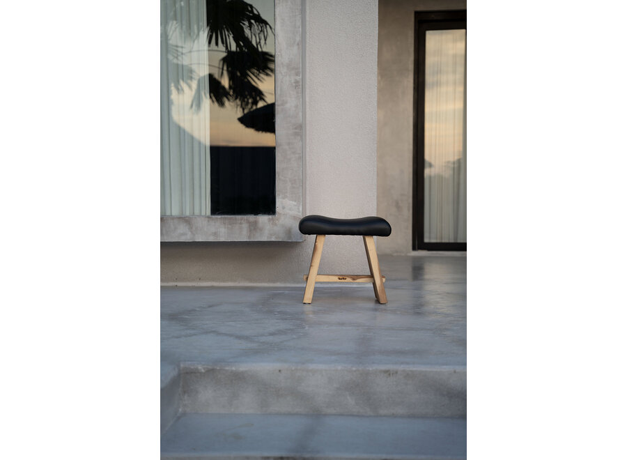 Der Suar Hocker Mit Leder - Natur Schwarz