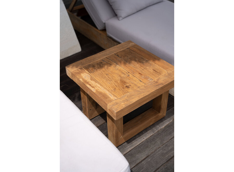 Il Tavolino In Teak Recuperato - Naturale