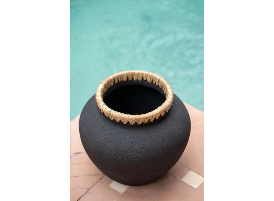 El Jarrón Styly - Negro Natural - M