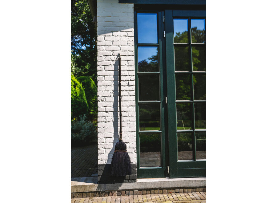 La Gran Escoba - Negra