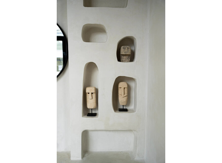 La Estatua De Piedra Sumba #09