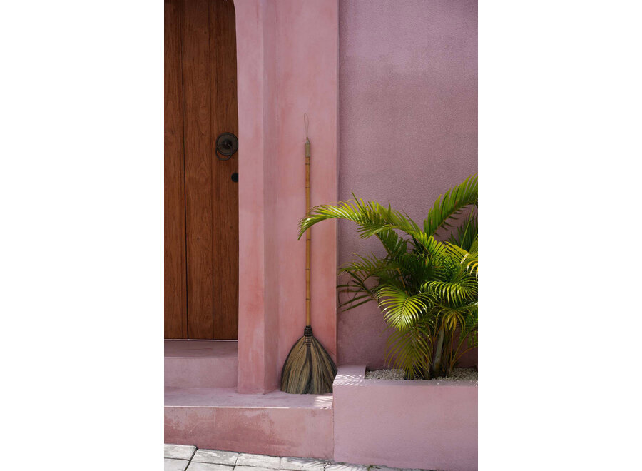 The Big Broom - Natural Black