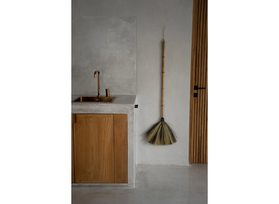 The Big Broom - Natural Black