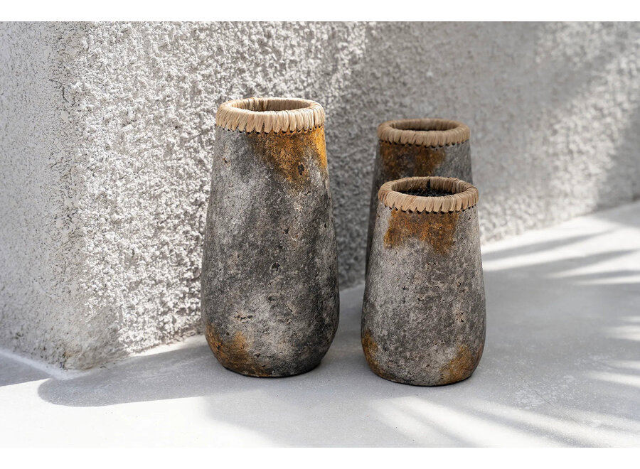 The Sneaky Vase - Antique Grey - M