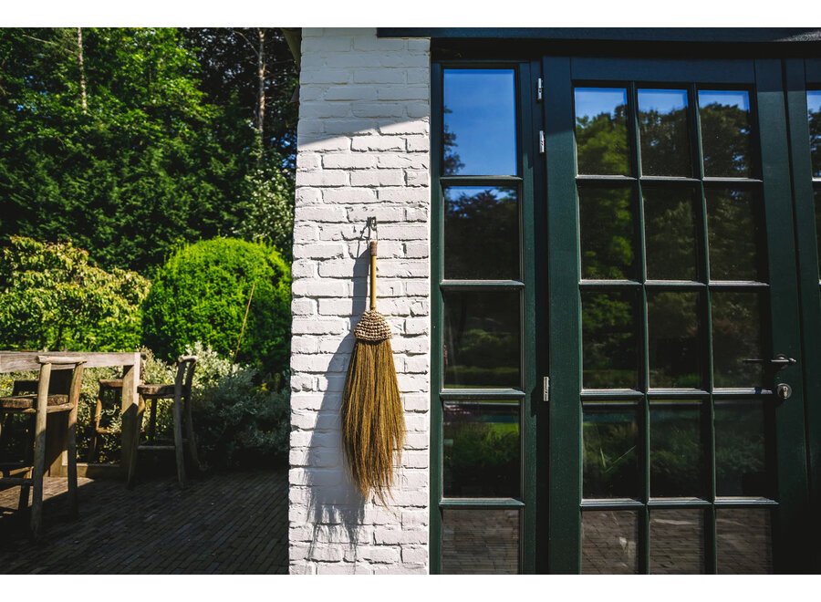 Le Balai En Raffia - Naturel
