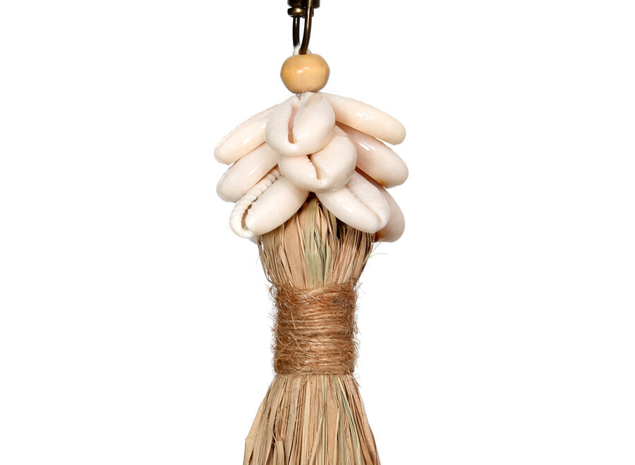 Der Raffia Cowrie Shell Schlüsselanhänger