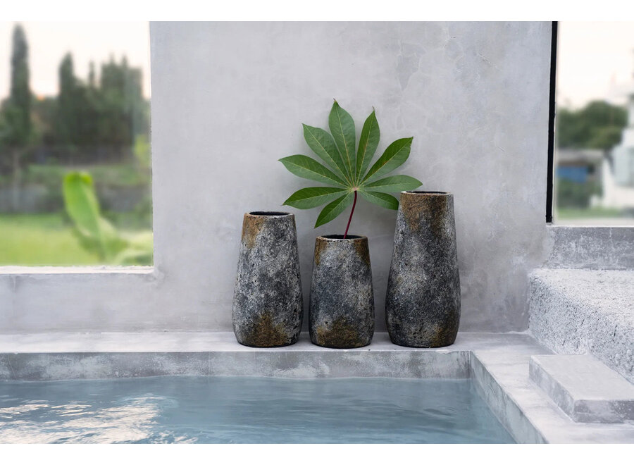 The Spooky Vase - Antique Grey - L