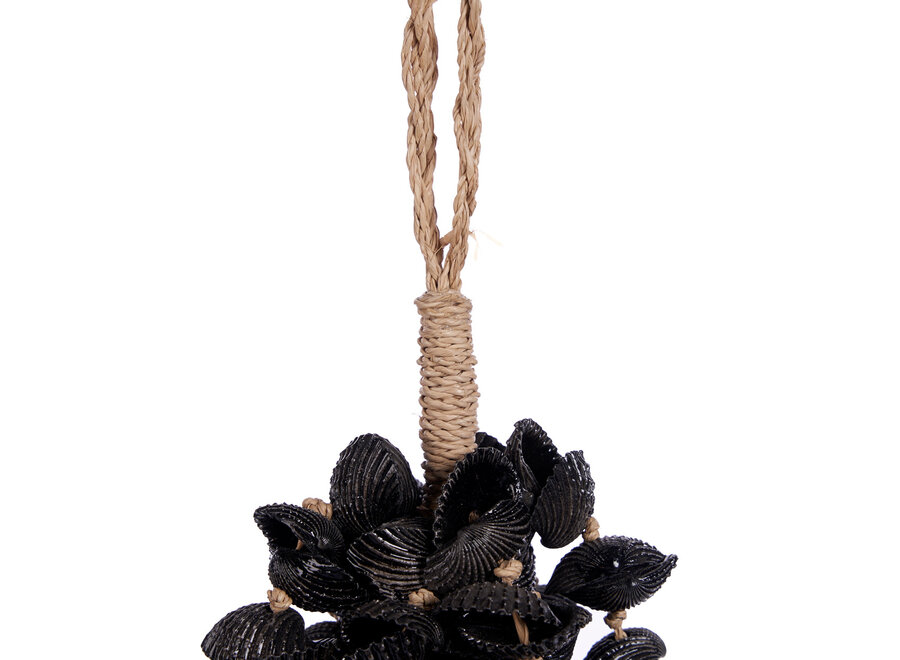 The Midnight Shell Tassel - Black
