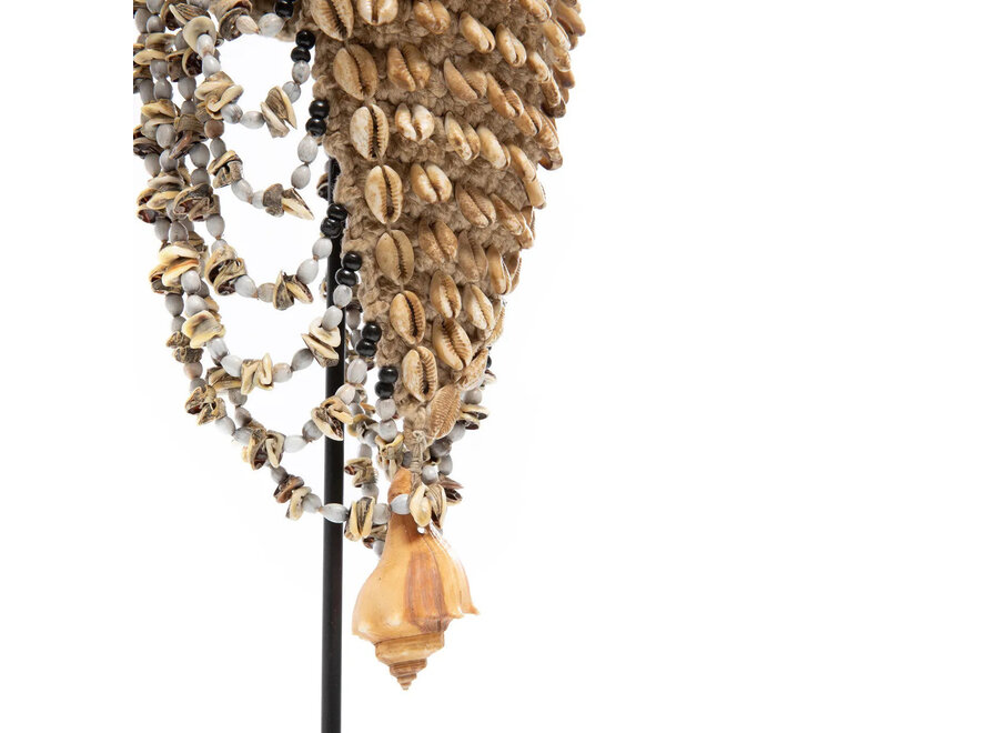 The Shell Hat on Stand - Natural Black