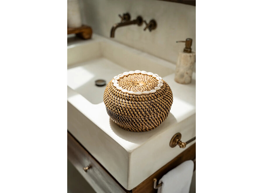 The Colonial Peek-a-Boo Basket - Natural Brown - M