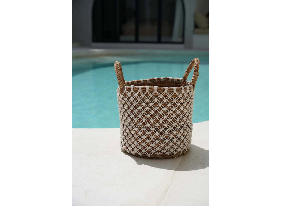 The Crossed Stitched Macrame Basket - L
