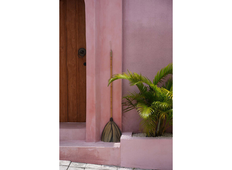 The Big Broom - Natural Black