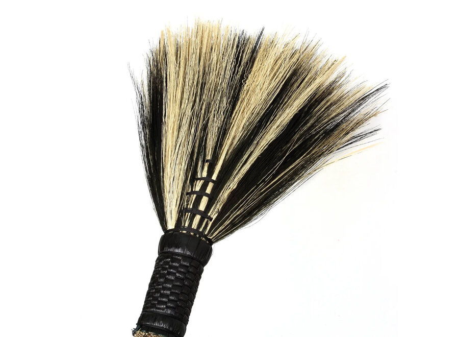 La Grande Scopa - Nero Naturale