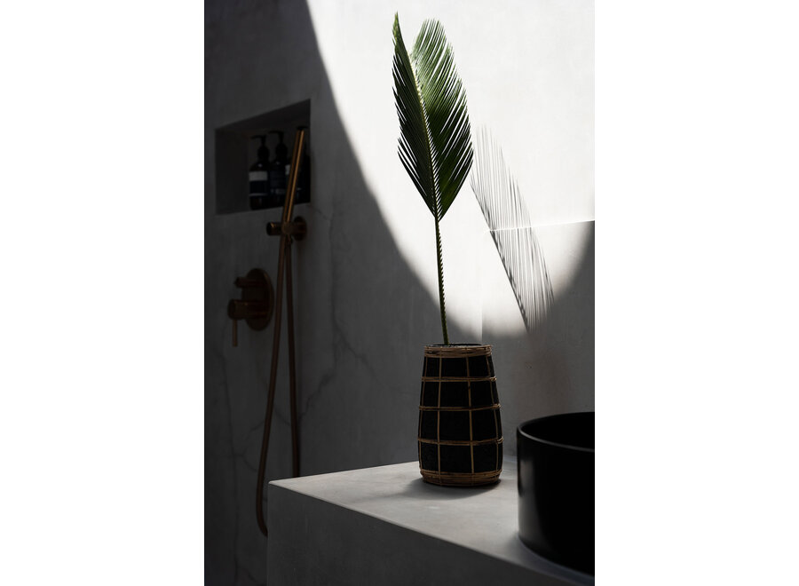 The Cutie Vase - Black Natural - S