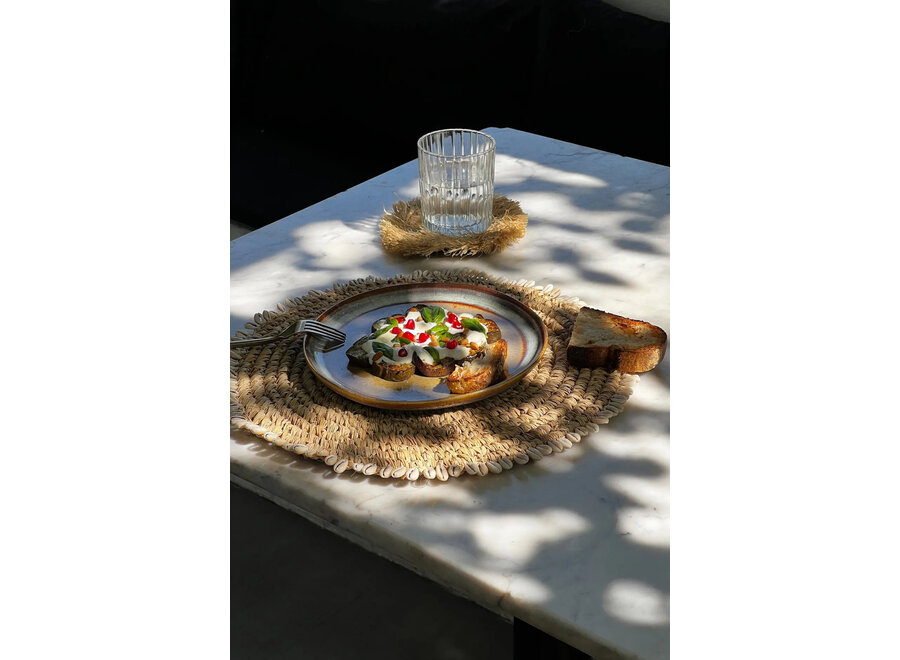 The Raffia Shell Placemat - Natural